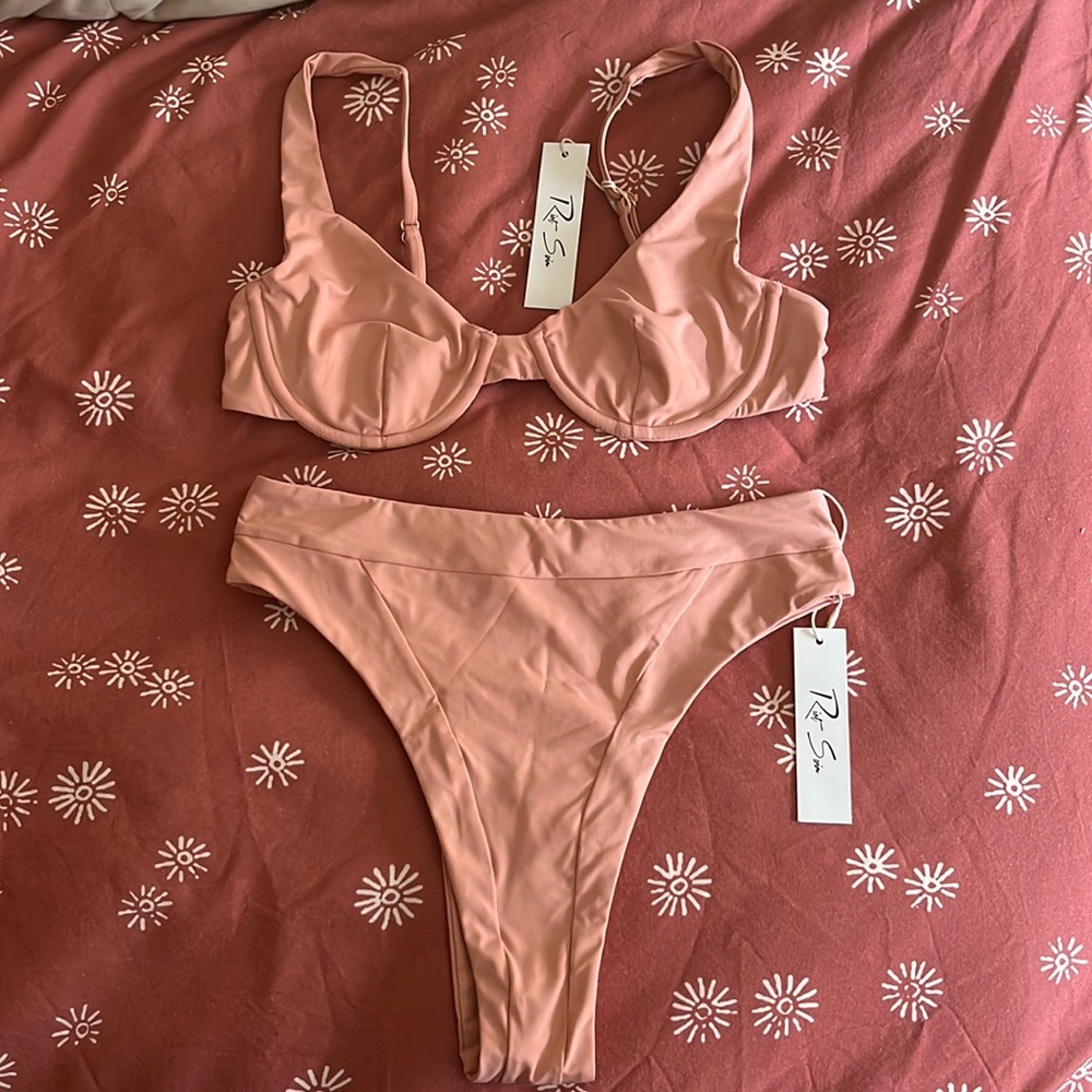 NWT Riot Swim Willow Top & Lark Bottom. Rosewater | size M